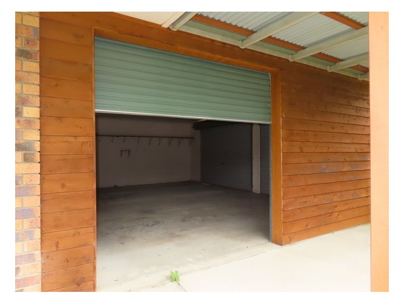 8 Pioneers Parade, Stanthorpe QLD 4380