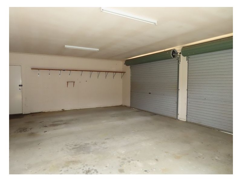 8 Pioneers Parade, Stanthorpe QLD 4380