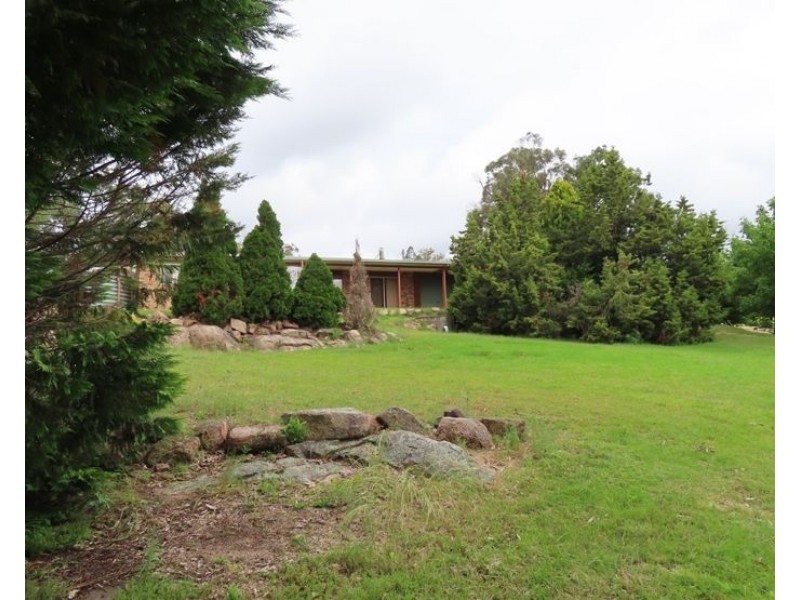 8 Pioneers Parade, Stanthorpe QLD 4380