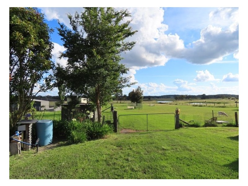114 Ridge Road, Glen Niven QLD 4377
