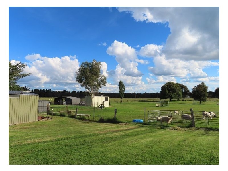 114 Ridge Road, Glen Niven QLD 4377