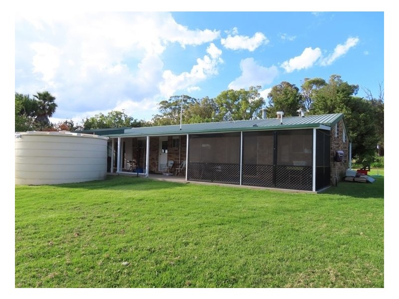 114 Ridge Road, Glen Niven QLD 4377