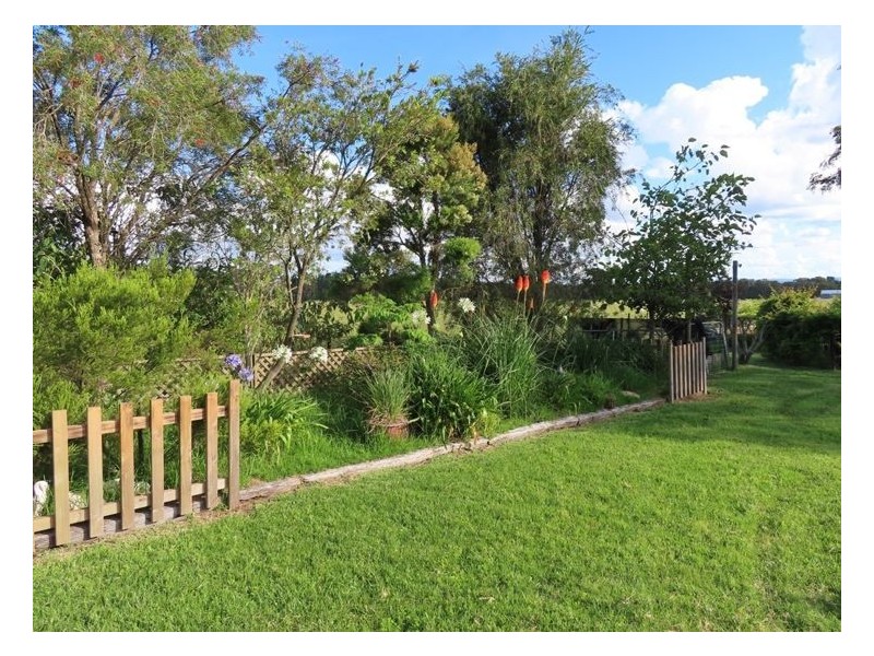 114 Ridge Road, Glen Niven QLD 4377