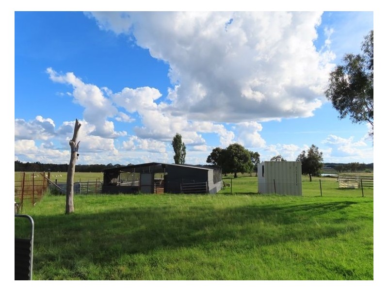 114 Ridge Road, Glen Niven QLD 4377