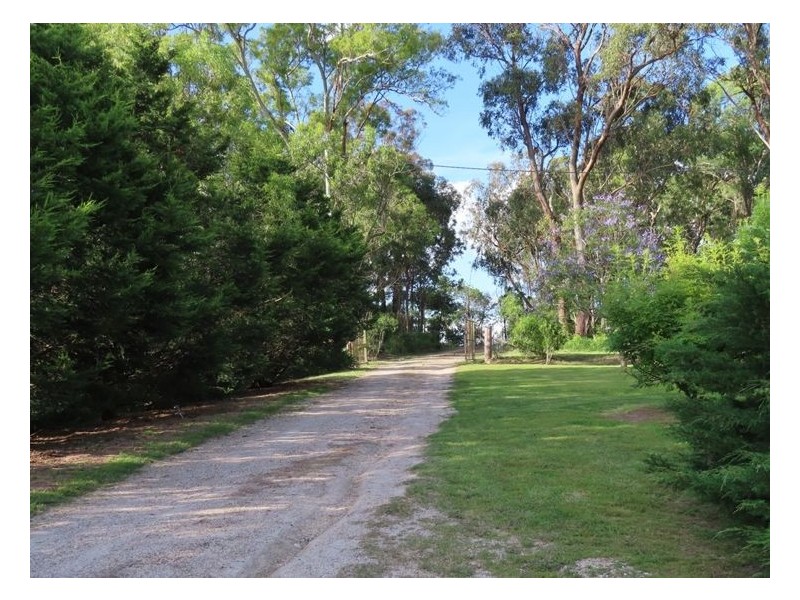 114 Ridge Road, Glen Niven QLD 4377