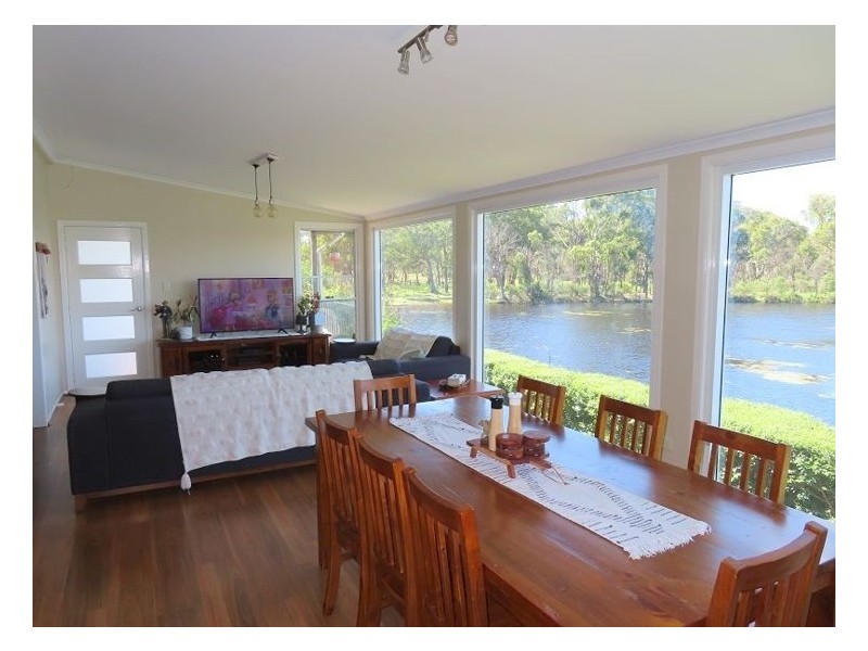 1383 Eukey Road, Ballandean QLD 4382