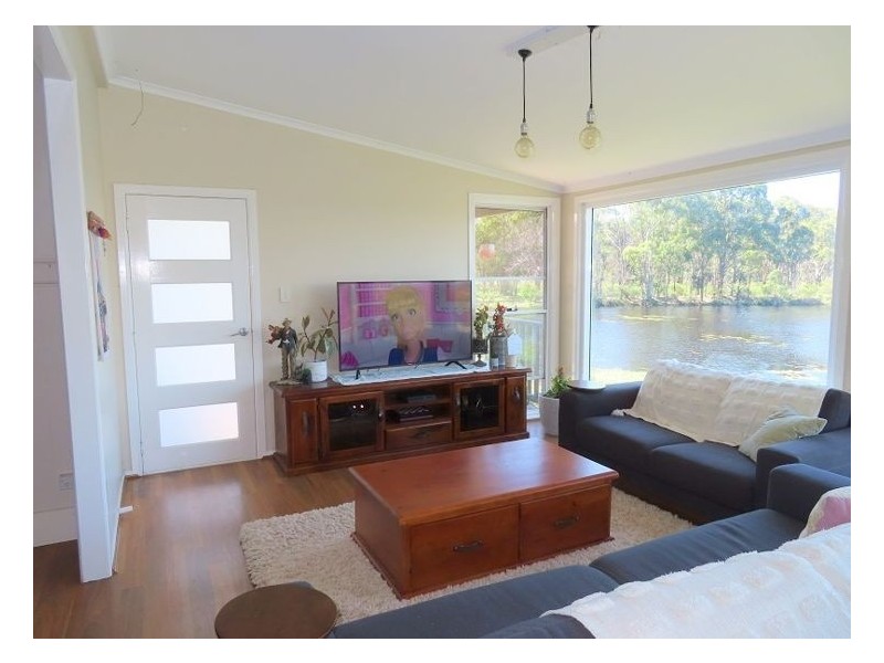 1383 Eukey Road, Ballandean QLD 4382