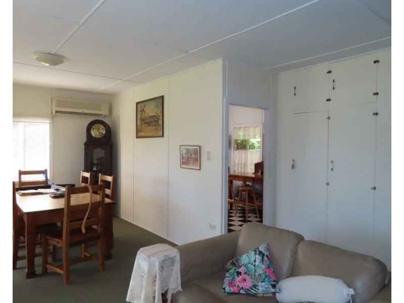 61 College Road, Stanthorpe QLD 4380