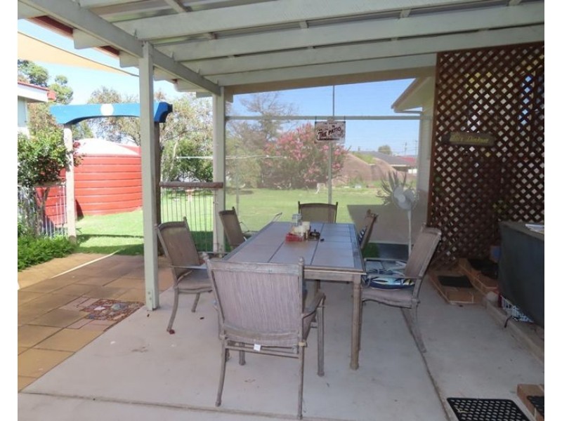 61 College Road, Stanthorpe QLD 4380