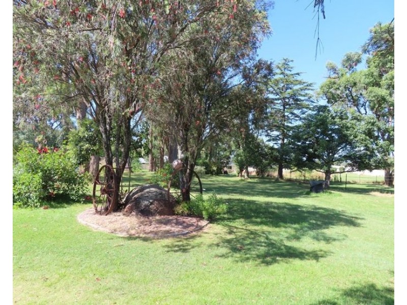 61 College Road, Stanthorpe QLD 4380