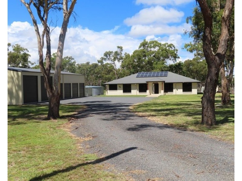 25481 New England Highway, Stanthorpe QLD 4380