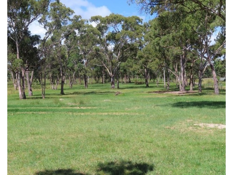 25481 New England Highway, Stanthorpe QLD 4380
