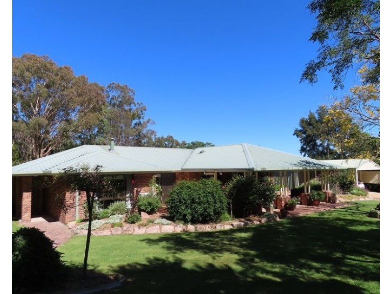 139 Hale Haven Drive, Stanthorpe QLD 4380
