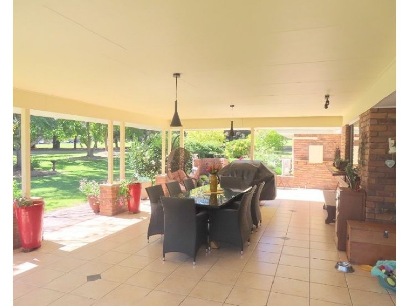 139 Hale Haven Drive, Stanthorpe QLD 4380