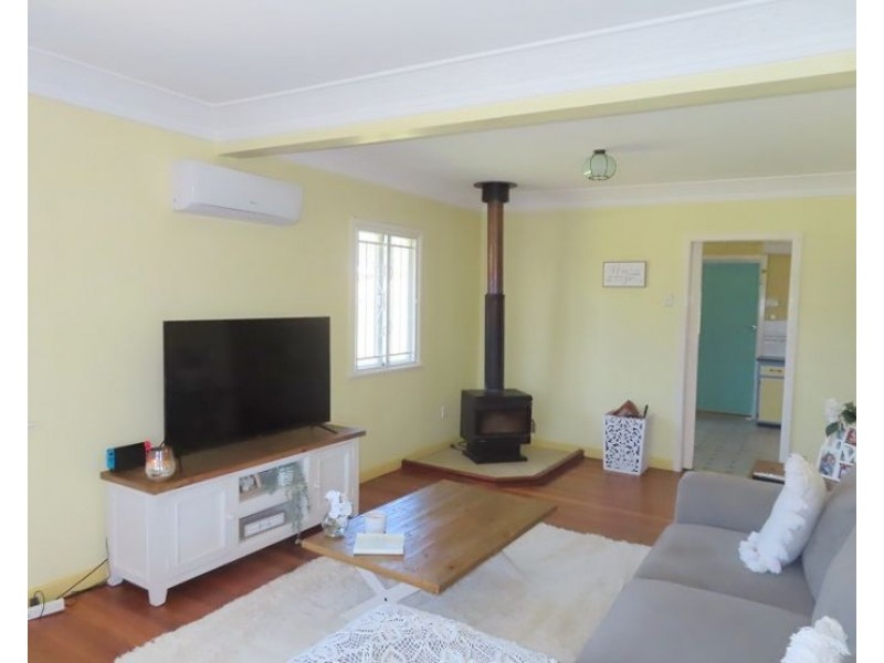 66 Calvert Road, Glen Aplin QLD 4381