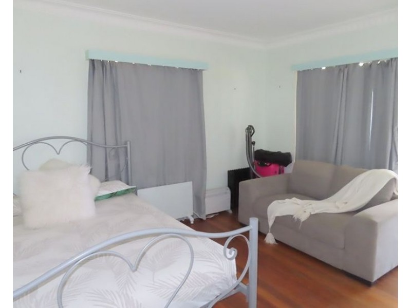 66 Calvert Road, Glen Aplin QLD 4381