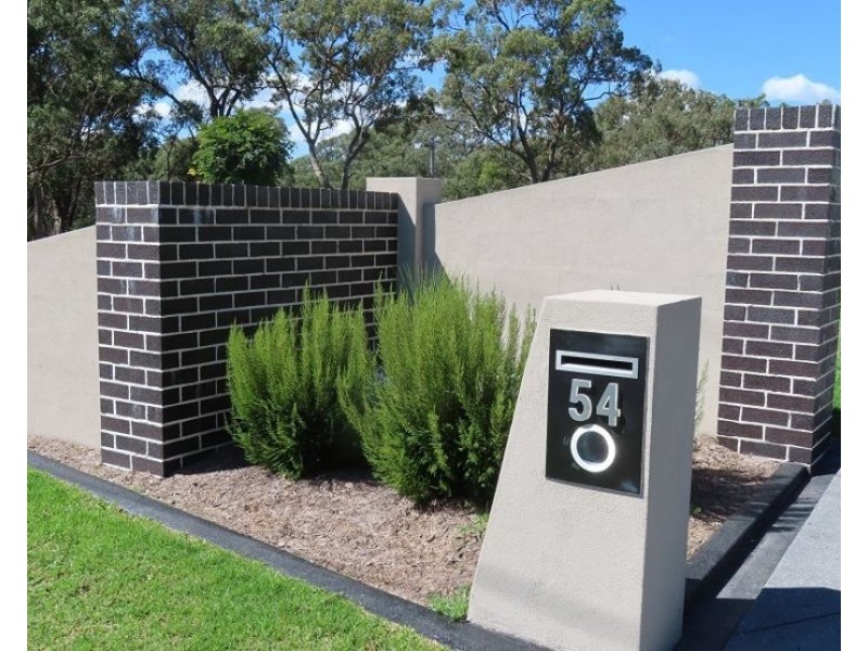 54 Kingston Road, Stanthorpe QLD 4380