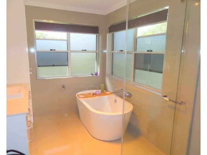54 Kingston Road, Stanthorpe QLD 4380