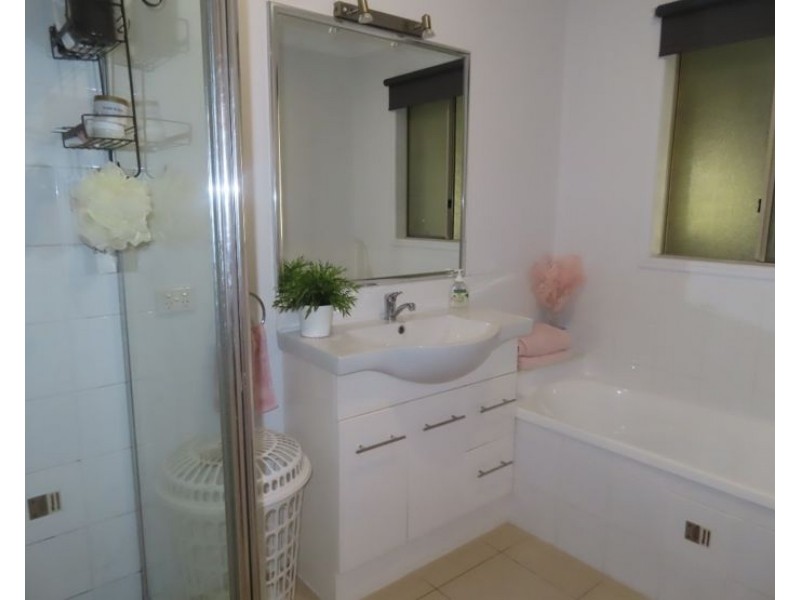 51 McMeniman Road, Ballandean QLD 4382