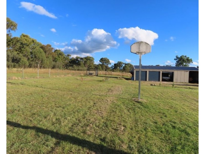 51 McMeniman Road, Ballandean QLD 4382