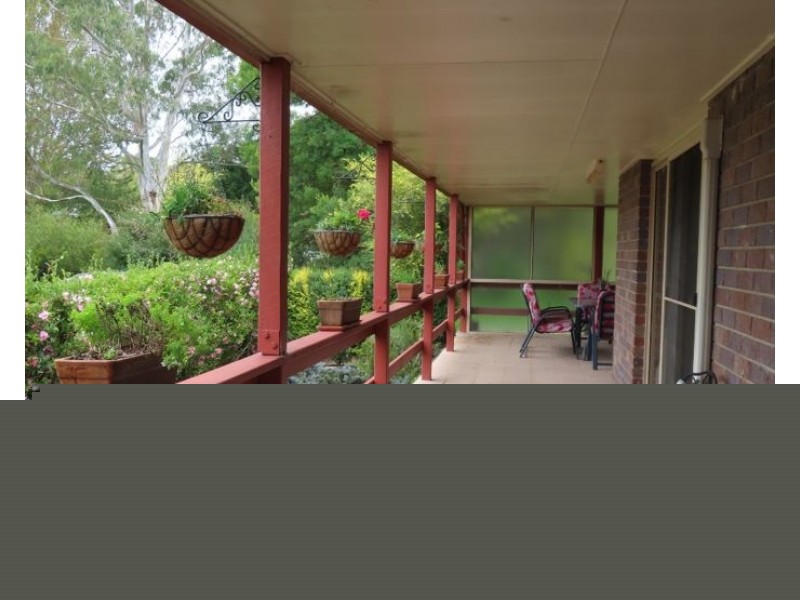 60 Sugarloaf Road, Stanthorpe QLD 4380