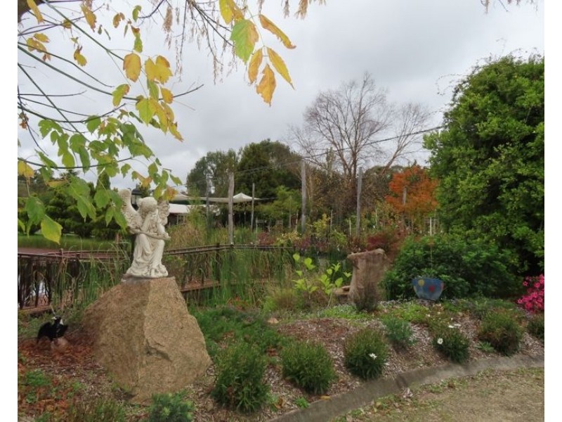 60 Sugarloaf Road, Stanthorpe QLD 4380