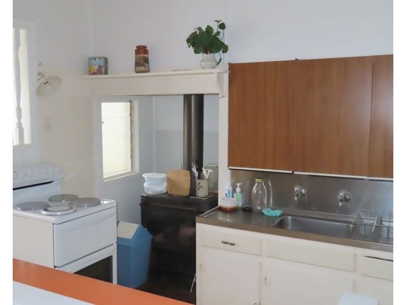 5 Granite Street, Stanthorpe QLD 4380