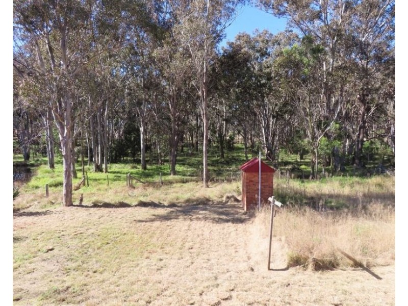 80 Pidgeon Road, Dalveen QLD 4374