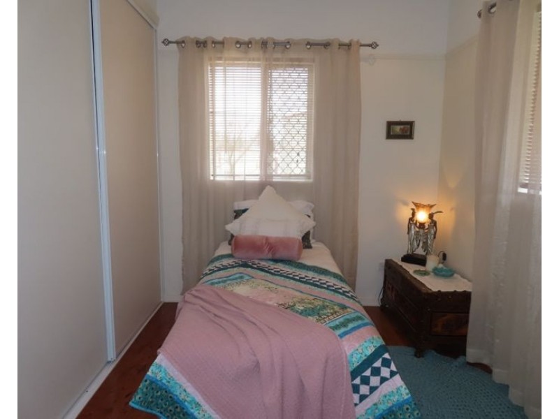30 Pike Street, Stanthorpe QLD 4380