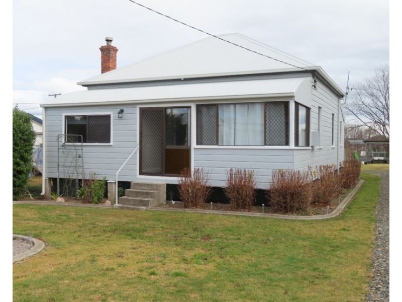 16 Granite Street, Stanthorpe QLD 4380