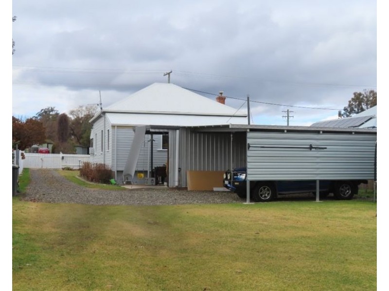 16 Granite Street, Stanthorpe QLD 4380