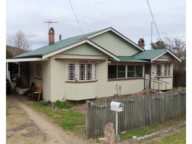 7 Plant Street, Stanthorpe QLD 4380