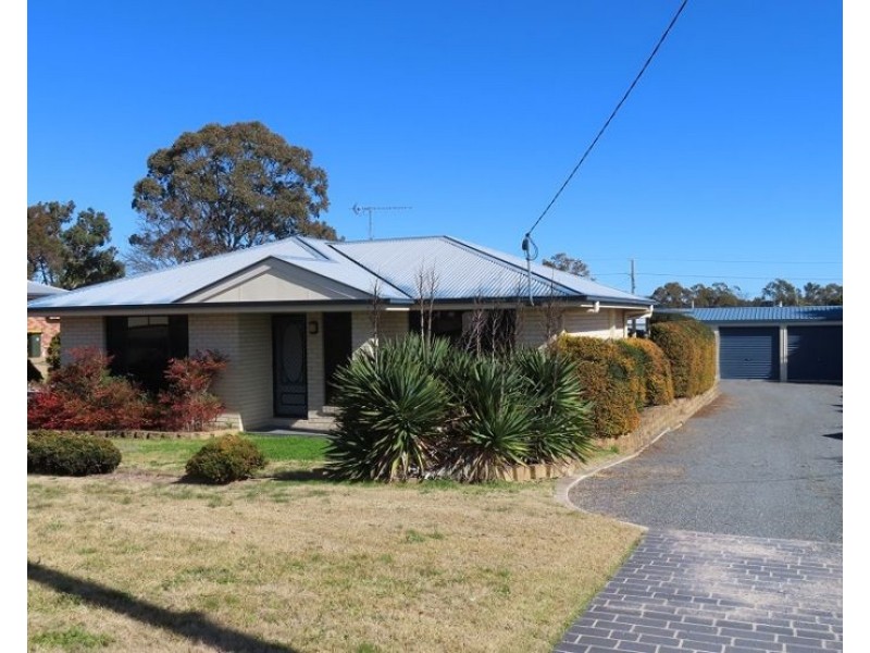 10 Barton Street, Stanthorpe QLD 4380