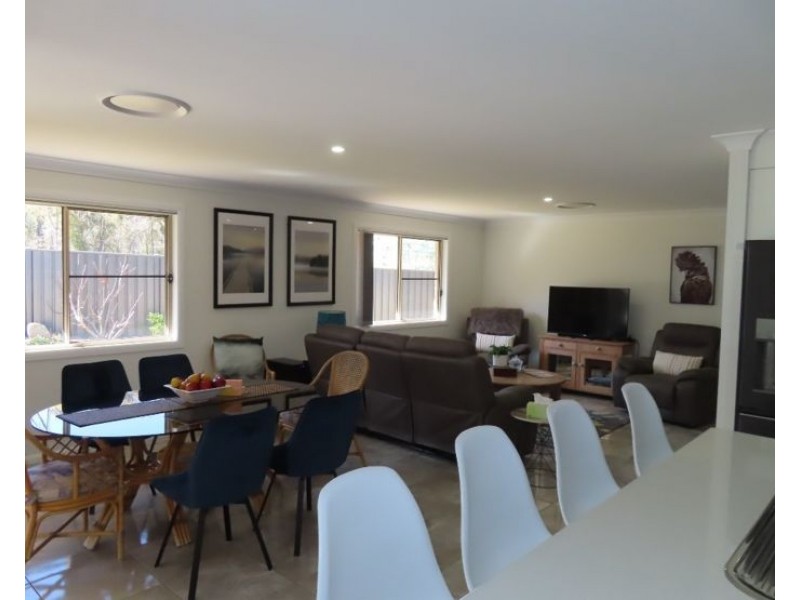 29 Pavilion Drive, Stanthorpe QLD 4380