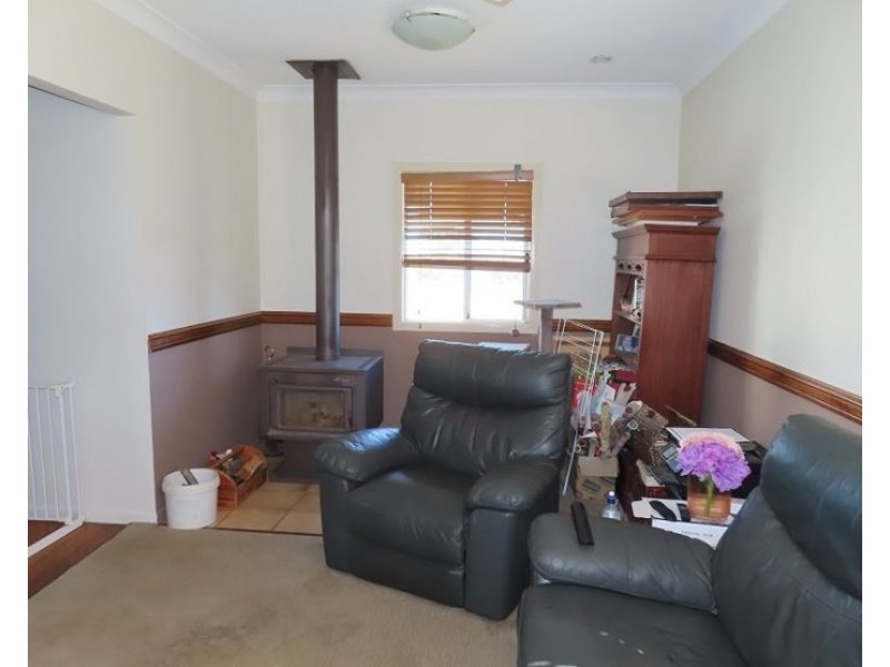 74 Brunckhorst Avenue, Stanthorpe QLD 4380