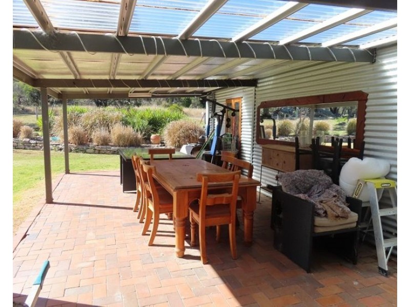 74 Brunckhorst Avenue, Stanthorpe QLD 4380