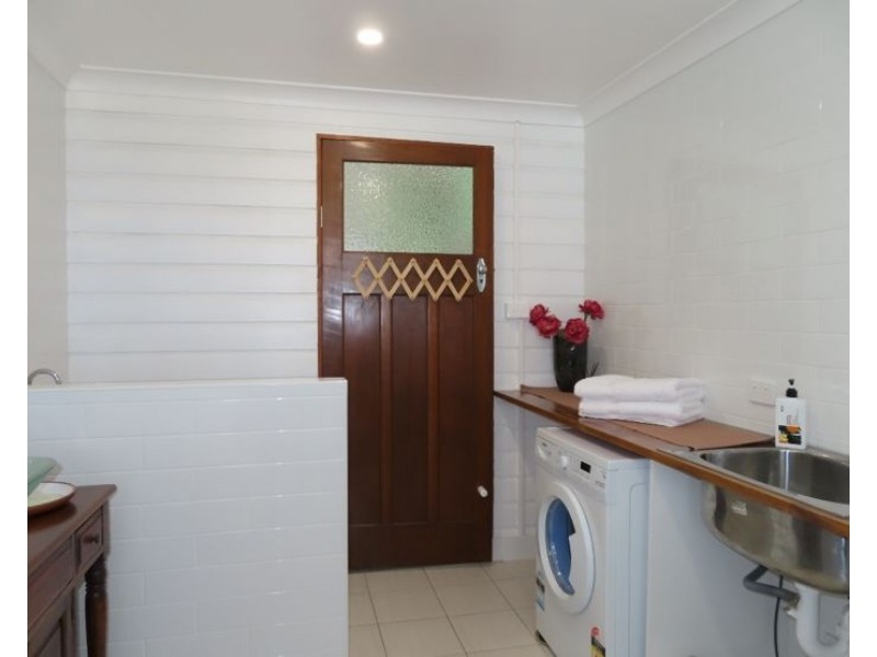 9 Church Road, The Summit QLD 4377