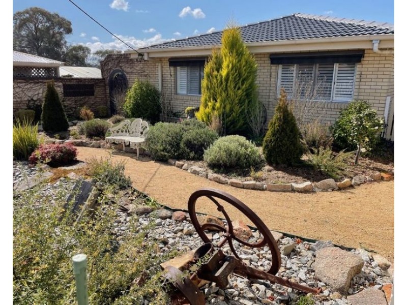 49 Denham Street, Stanthorpe QLD 4380