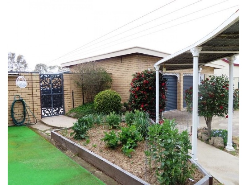 49 Denham Street, Stanthorpe QLD 4380