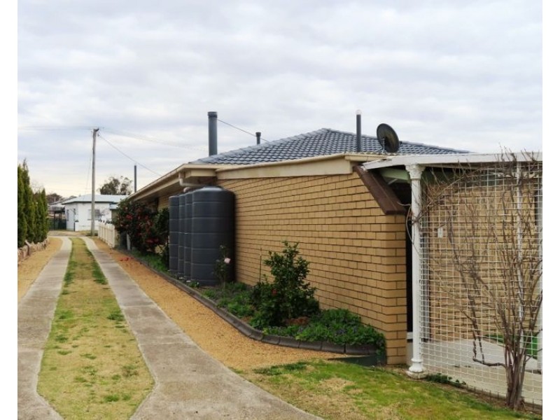 49 Denham Street, Stanthorpe QLD 4380