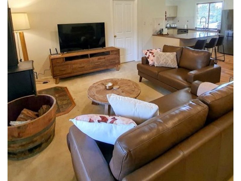 19 Nectar Lane, Broadwater QLD 4380