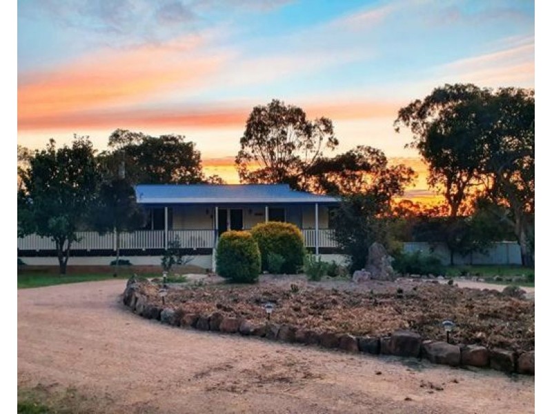 19 Nectar Lane, Broadwater QLD 4380