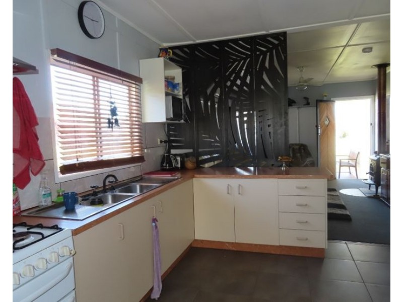 36 Rich Street, Stanthorpe QLD 4380