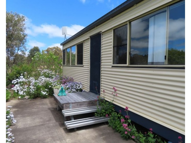 36 Willocks Lane, Greenlands QLD 4380