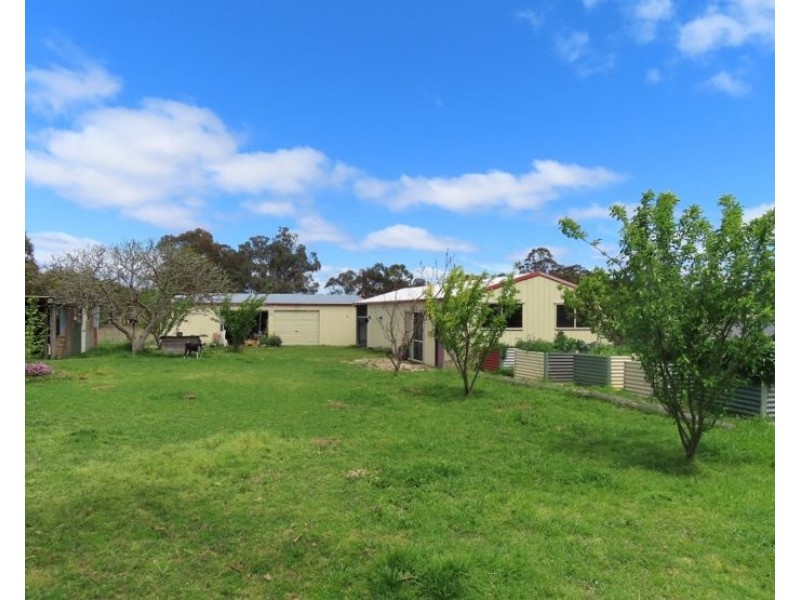36 Willocks Lane, Greenlands QLD 4380