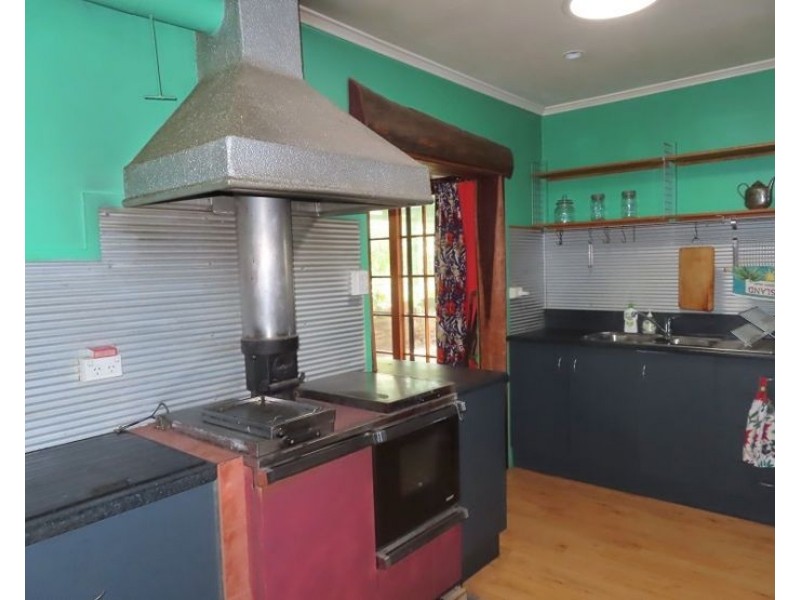 7 Scholz Street, Stanthorpe QLD 4380