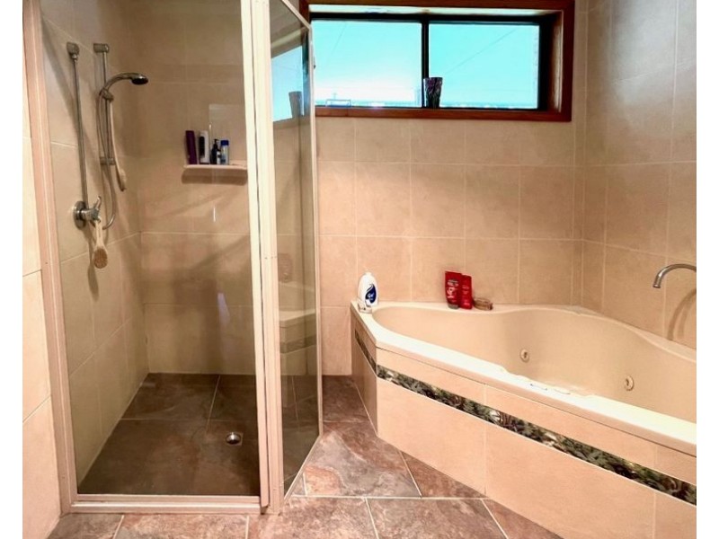 17 Schumann Lane, Thulimbah QLD 4376