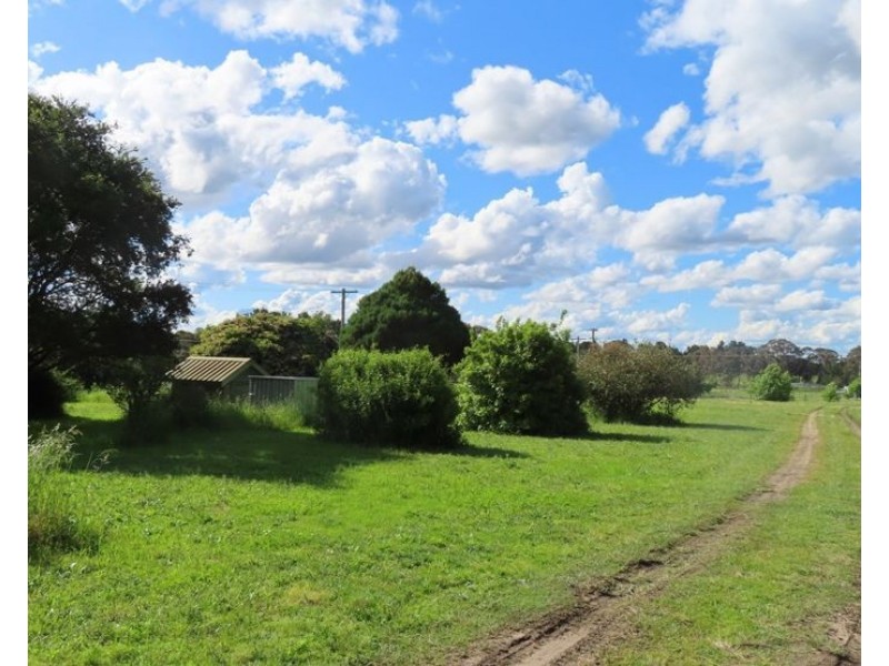 17 Schumann Lane, Thulimbah QLD 4376