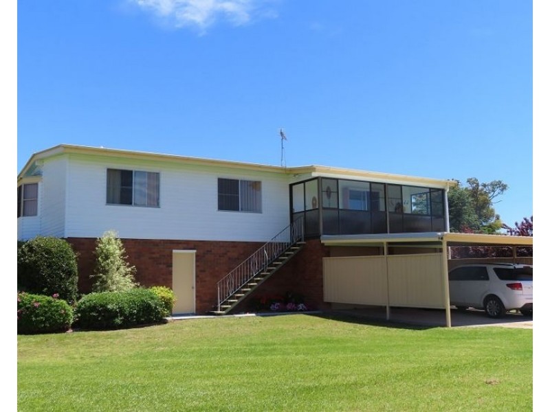 56a Wallangarra Road, Stanthorpe QLD 4380