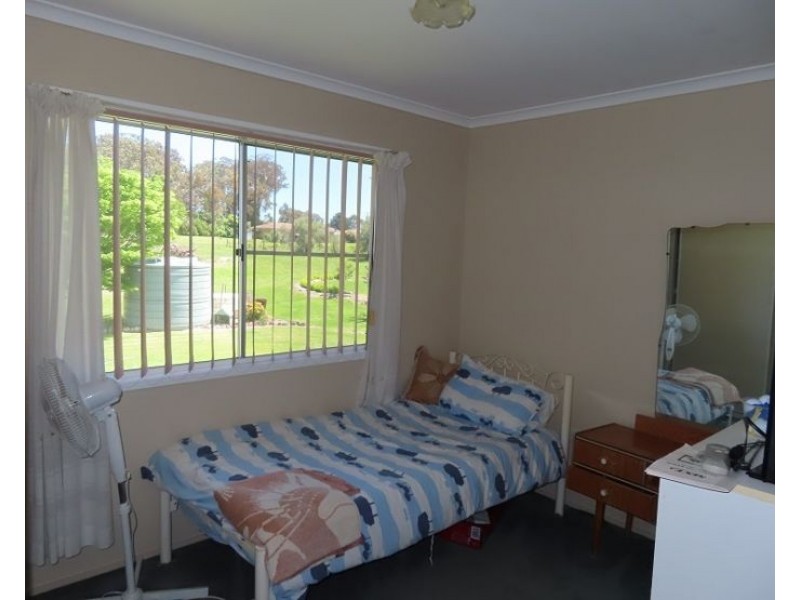 56a Wallangarra Road, Stanthorpe QLD 4380